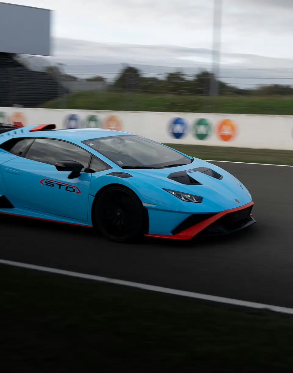 Lamborghini Huracán STO